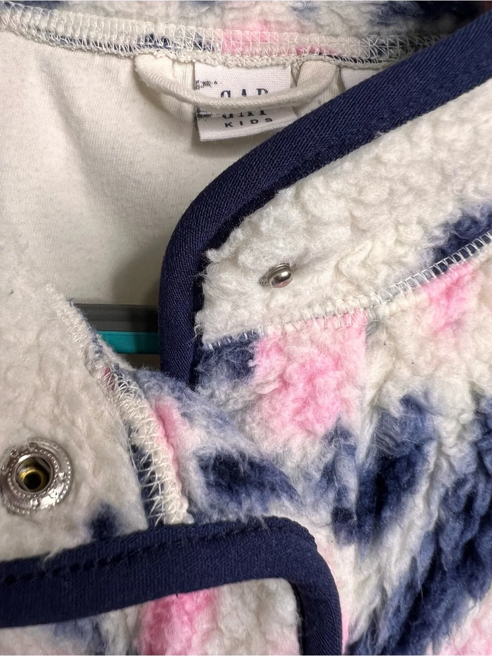 GAP kids sherpa